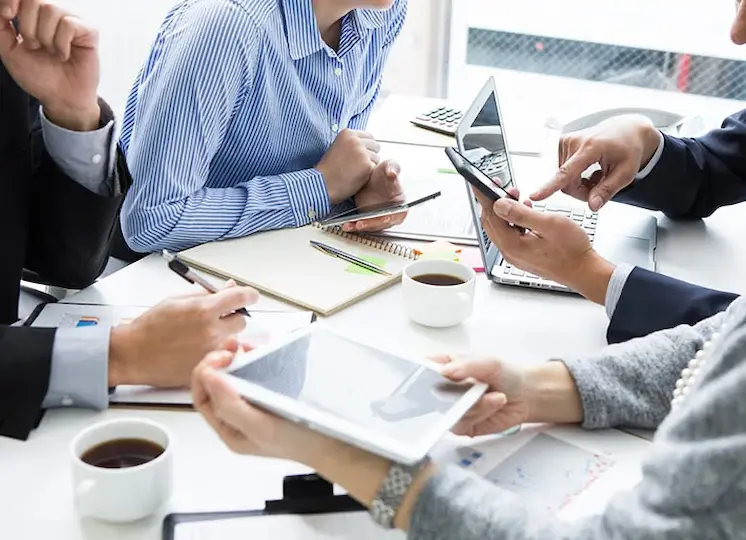 会議をより活性化させるには？マンネリ化の改善方法と設計方法を紹介