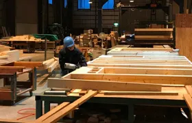 写真：苫小牧パネル工場