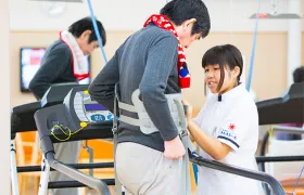 写真：機能訓練専門デイサービス きたえる〜む