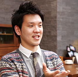 株式会社ジョンソンホームズ インテリア事業部統括マネージャー 棟安 祐也